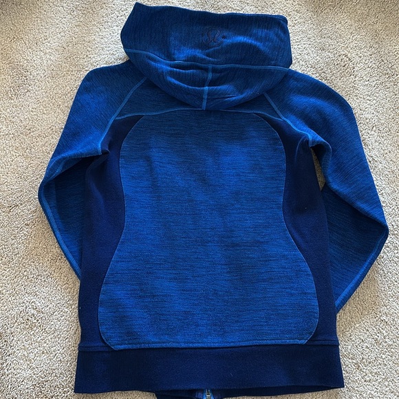 Lululemon Scuba Jacket - Picture 2 of 5